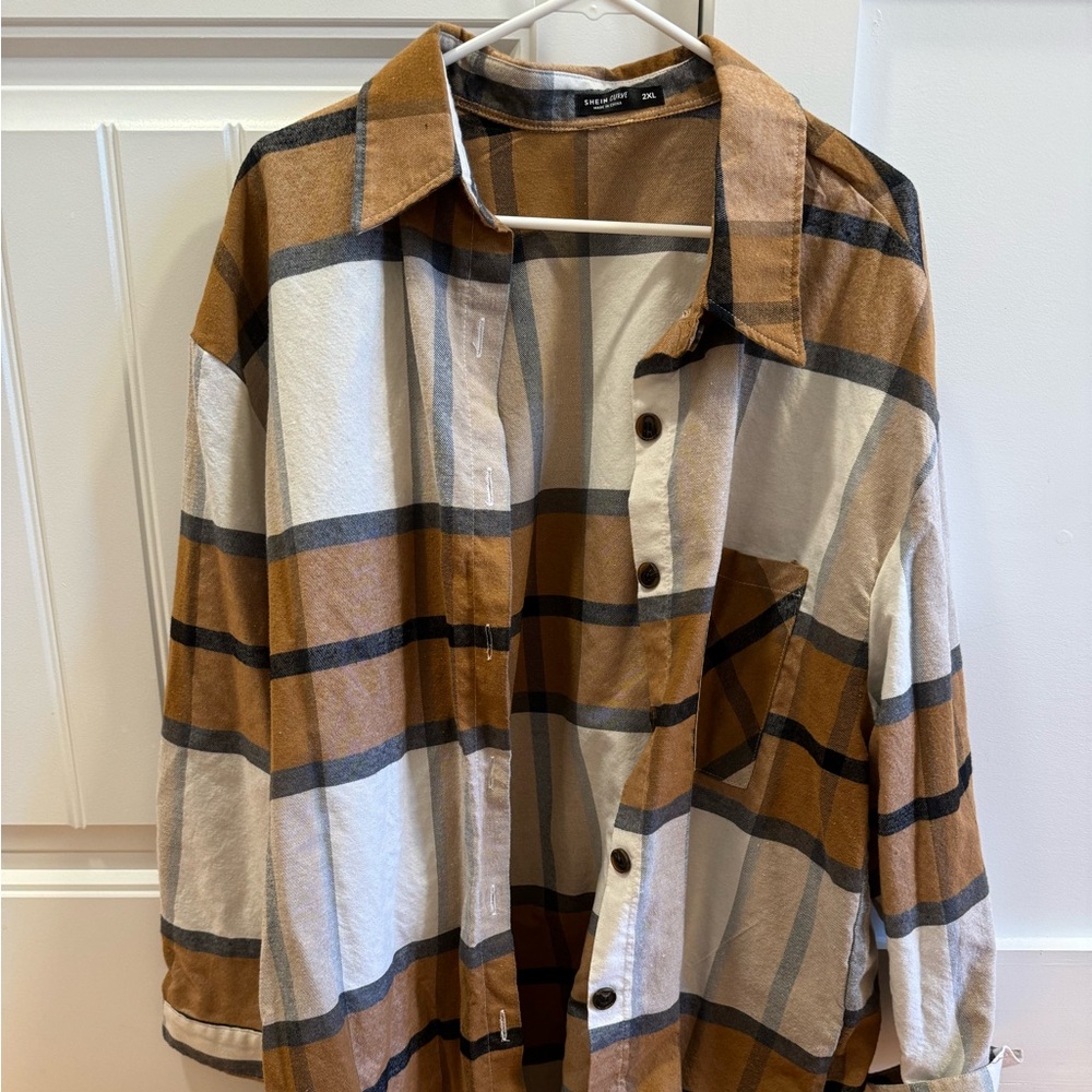 Women’s plaid flannel